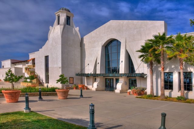 Santa Barbara Municipal Airport (SBA) | California