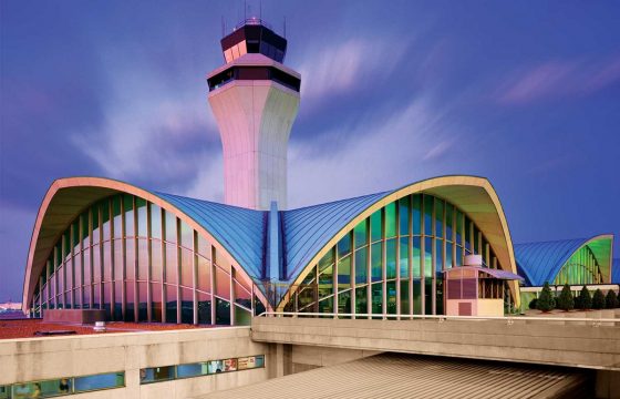 Airports In Missouri Complete Guide Maps And Travel Information   St Louis Lambert International Airport Stl 560x360 