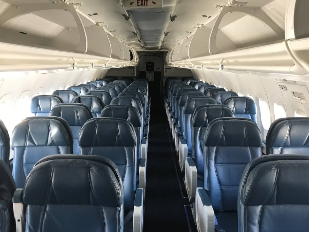 Boeing 717 Delta seating economy