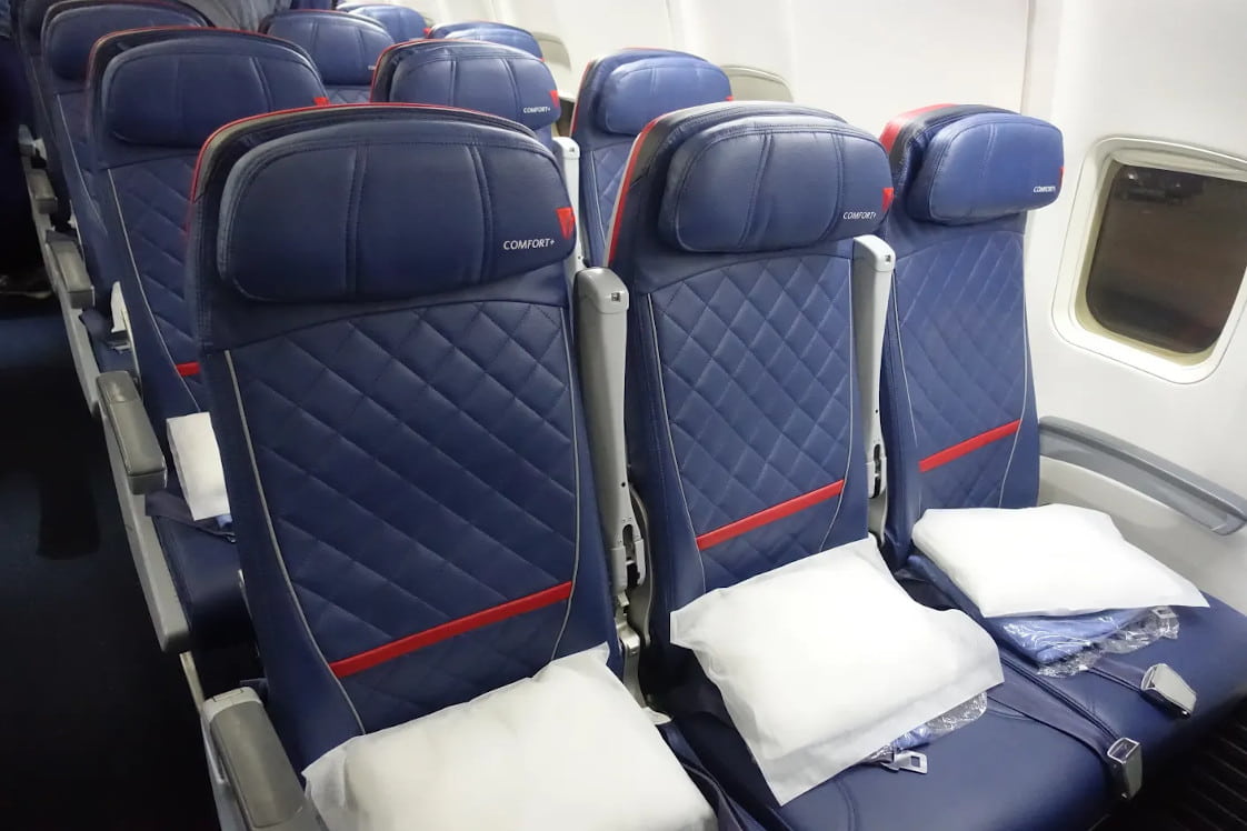 Delta Boeing 757-200 Comfort +