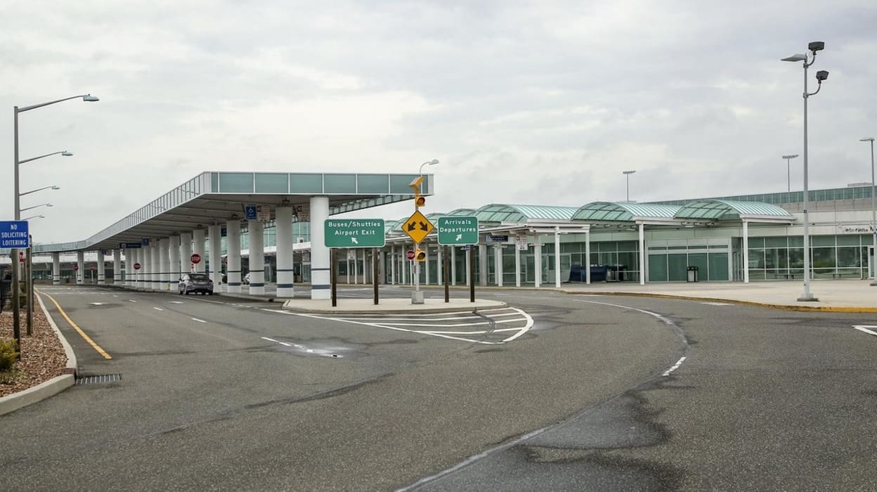 Islip Airport - Long Island MacArthur Airport | New York