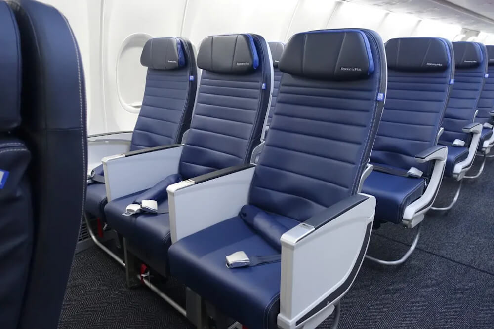 United 737 MAX 9 Economy Plus