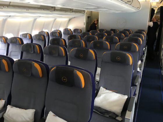 Airbus A330 300 Lufthansa Seat Map - Airportix