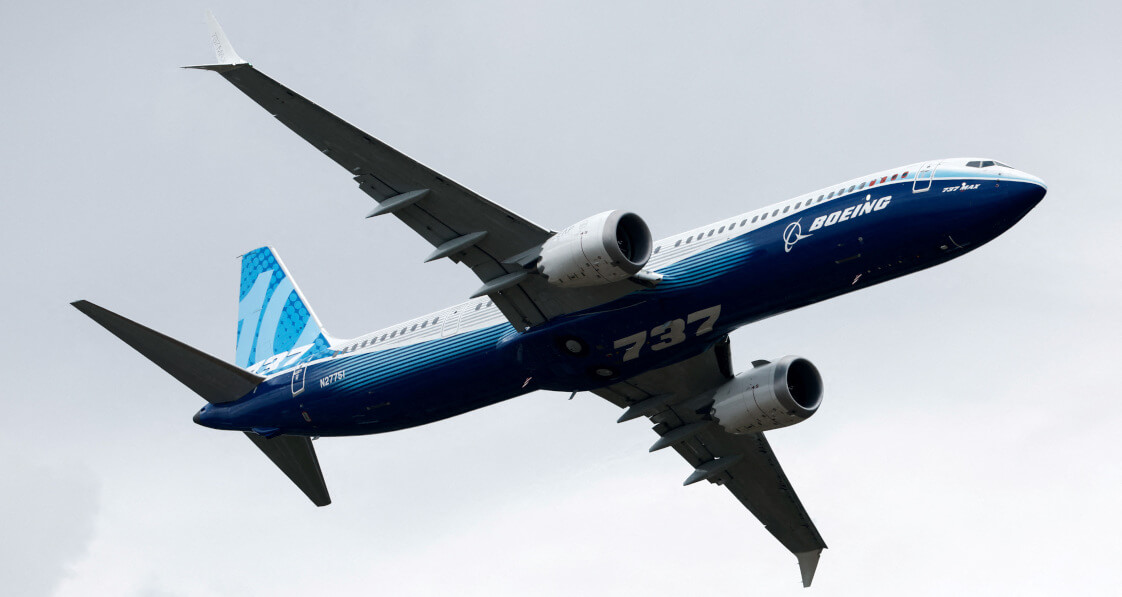 Boeing 737 MAX 